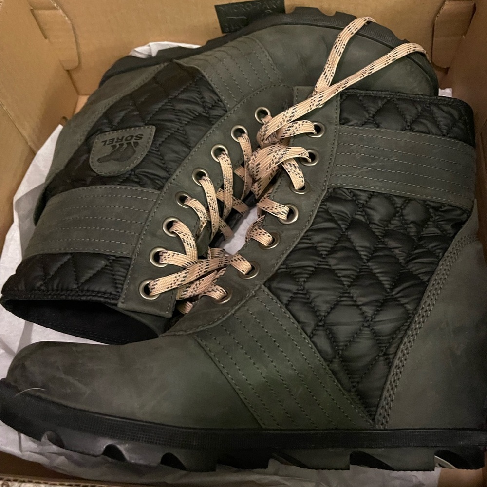 Sorel Lexie Wedge Boots - Dark Slate Size 11